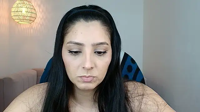 YummyAnna  online show from 04/08/26, 07:58