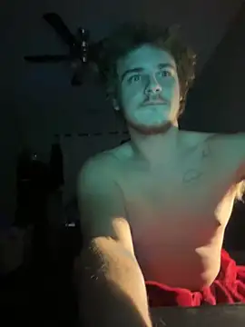 Snapshot of JondusS chatting on 10/18/25, 11:44 JondusS online show from 10/18/25, 11:44