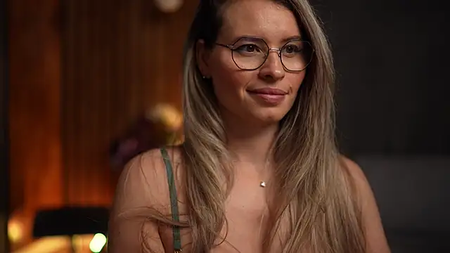 BrandyWhite online show from 03/06/25, 08:08