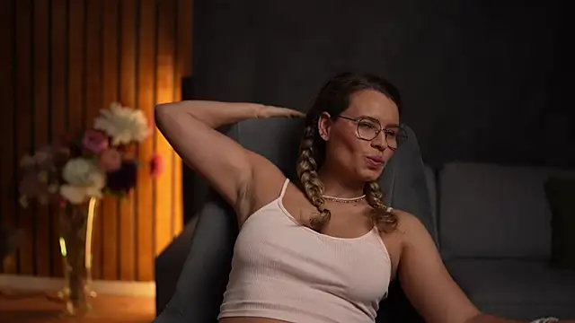 BrandyWhite online show from 10/23/25, 04:34