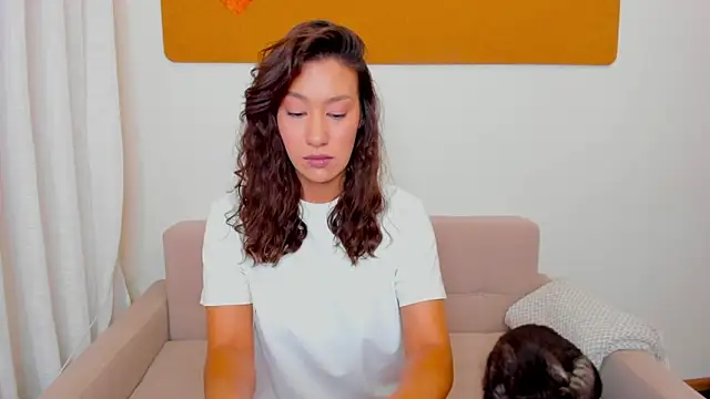 Snapshot of FieryHeart chatting on 09/16/25, 01:01 FieryHeart online show from 09/16/25, 01:01