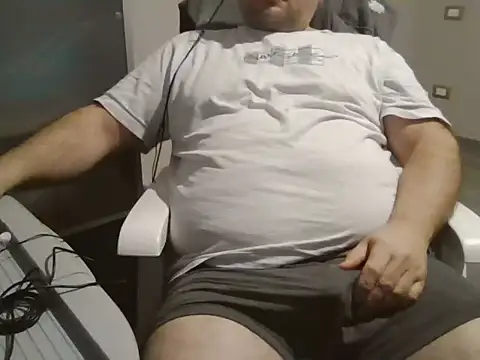 iron boy80 online show from 02/17/25, 09:46