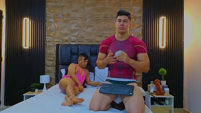 Snapshot of FelipeAndMarcello3 chatting on 02/26/25, 02:25 FelipeAndMarcello3 online show from 02/26/25, 02:25