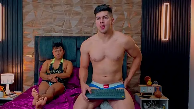 Snapshot of FelipeAndMarcello3 chatting on 10/03/25, 02:14 FelipeAndMarcello3 online show from 10/03/25, 02:14