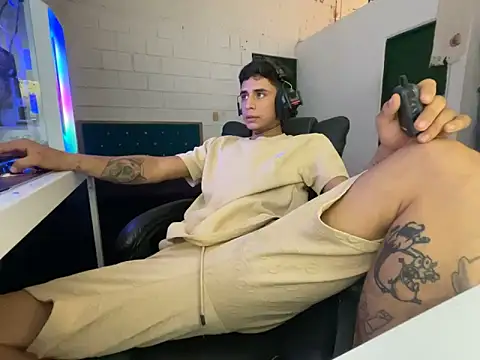 Max TheHorseDick online show from 03/12/26, 06:58