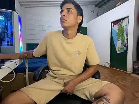 Max TheHorseDick online show from 04/14/26, 03:45