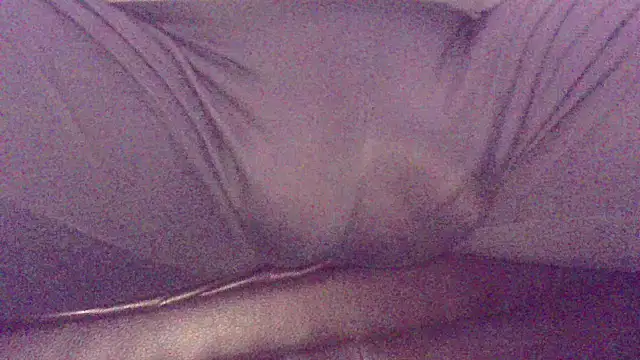 Snapshot of SDtinycok chatting on 10/22/25, 12:22 SDtinycok online show from 10/22/25, 12:22