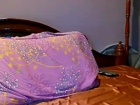 Snapshot of piratess chatting on 12/30/24, 03:03 piratess online show from 12/30/24, 03:03