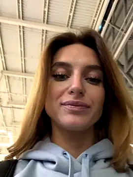 -AngelAri- online show from 10/15/25, 09:04