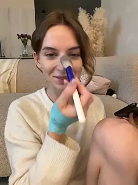 -AngelAri- online show from 12/05/25, 09:29