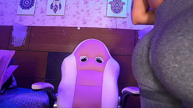 mssburbuja online show from 02/07/25, 03:12