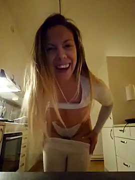 novaforyou1 online show from 02/19/25, 08:10