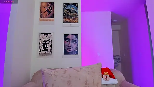 Moonlight1002 online show from 12/03/24, 04:03