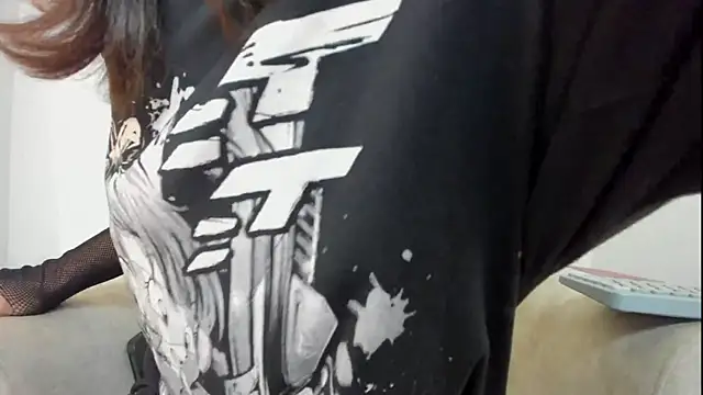 Moonlight1002 online show from 09/26/25, 08:02