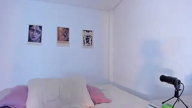 Moonlight1002 online show from 02/28/26, 02:23