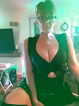 COUPLE4VOYEUR01 online show from 02/01/25, 07:55