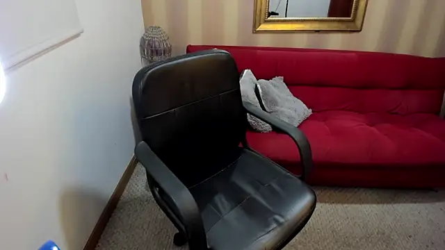 NicolettColin online show from 04/17/26, 08:45