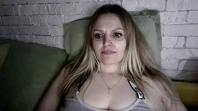 Angel girllovemy online show from 02/02/26, 03:11
