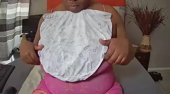 Snapshot of missboobsxx chatting on 01/20/25, 09:46 missboobsxx online show from 01/20/25, 09:46