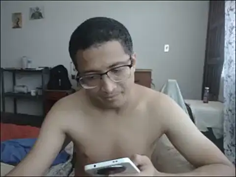 Snapshot of Mghty-cockl88 chatting on 03/17/25, 02:23 Mghty-cockl88 online show from 03/17/25, 02:23