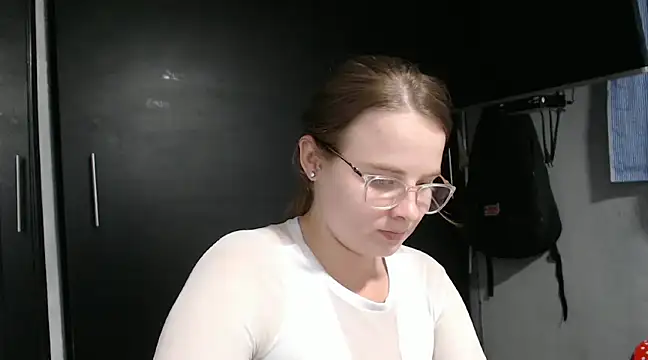 HellenMiyer1111 online show from 02/28/25, 12:43