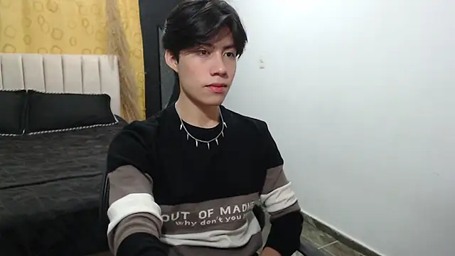 Elio-cam online show from 12/15/24, 08:52