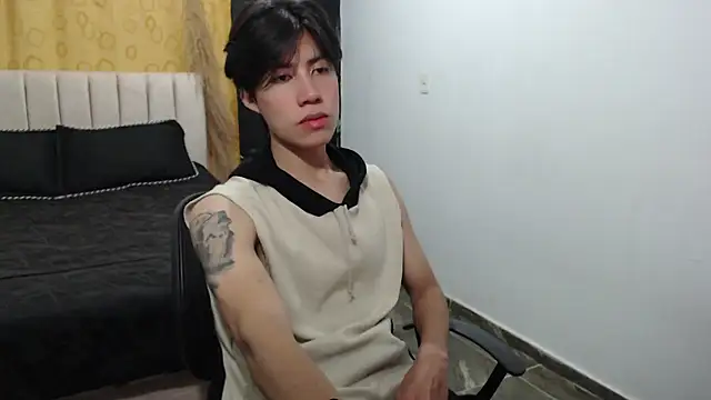 Elio-cam online show from 12/16/24, 08:41