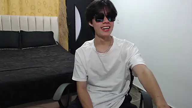 Elio-cam online show from 01/20/25, 09:32