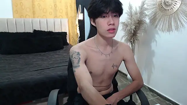 Elio-cam online show from 09/12/25, 02:44