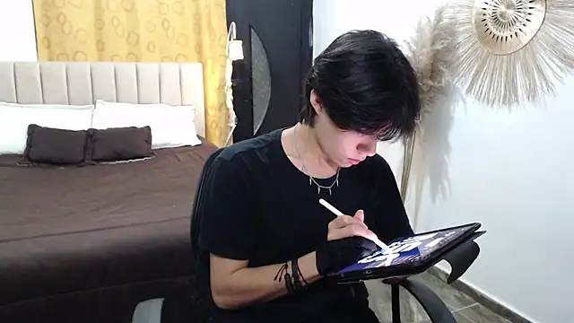 Elio-cam online show from 11/03/25, 08:26