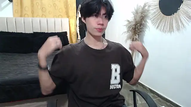 Elio-cam online show from 02/03/26, 02:10