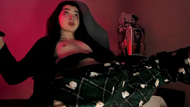 YsabellViveris online show from 05/11/26, 04:37