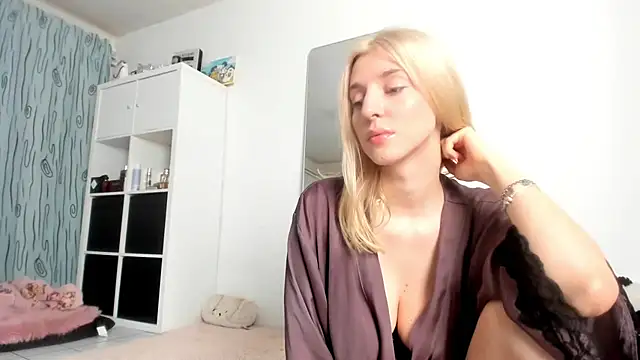 KenzieDawton online show from 12/19/25, 04:52