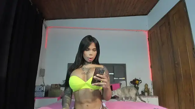 Snapshot of 12INCHXIMENAXXX chatting on 03/15/25, 01:30 12INCHXIMENAXXX online show from 03/15/25, 01:30