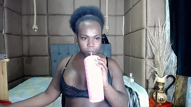 CatrinaGill online show from 10/23/25, 03:00