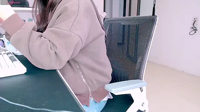 Shyn   online show from 02/20/25, 09:33