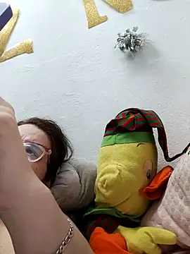 karlythothxh online show from 12/15/25, 02:43