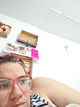 karlythothxh online show from 03/19/26, 12:25