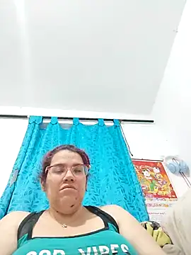 karlythothxh online show from 05/07/26, 08:36