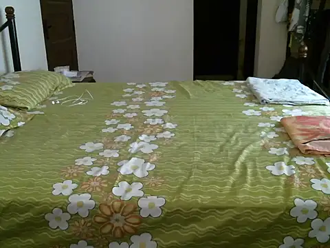 Snapshot of Slim_India chatting on 06/16/26, 05:32 Slim India online show from 06/16/26, 05:32