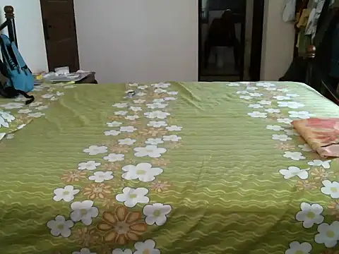 Snapshot of Slim_India chatting on 06/17/26, 05:21 Slim India online show from 06/17/26, 05:21