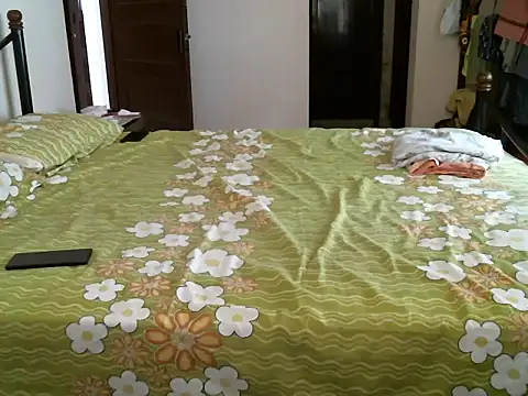 Snapshot of Slim_India chatting on 06/18/26, 03:29 Slim India online show from 06/18/26, 03:29