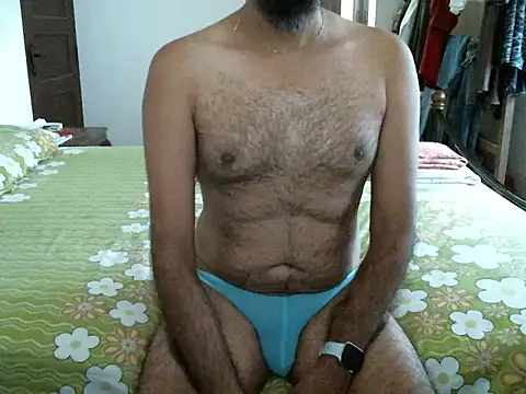 Snapshot of Slim_India chatting on 07/04/26, 02:18 Slim India online show from 07/04/26, 02:18