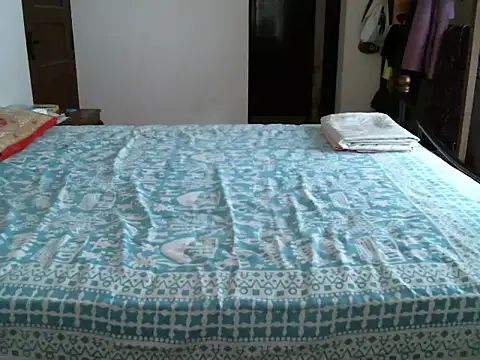 Snapshot of Slim_India chatting on 07/14/26, 02:05 Slim India online show from 07/14/26, 02:05