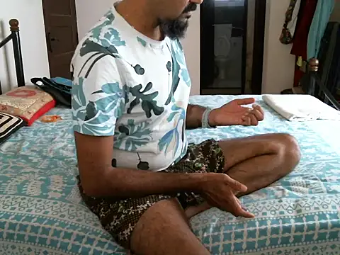 Snapshot of Slim_India chatting on 08/01/26, 08:13 Slim India online show from 08/01/26, 08:13