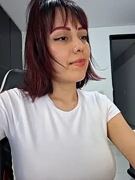 Snapshot of AiledSC chatting on 02/23/25, 01:24 AiledSC online show from 02/23/25, 01:24