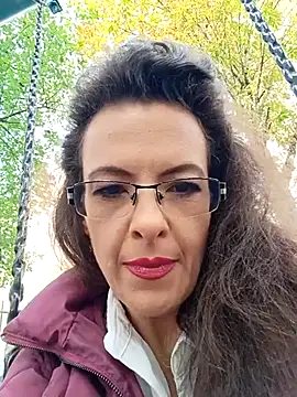 RebeccaNoble online show from 10/18/25, 10:16