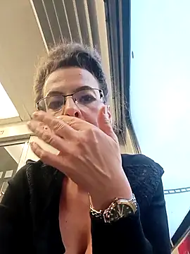 RebeccaNoble online show from 11/29/25, 12:19