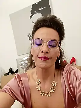 RebeccaNoble online show from 05/09/26, 05:40