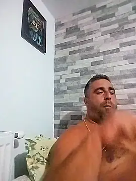 Snapshot of ADRIAN_ADI40 chatting on 09/26/25, 04:44 ADRIAN ADI40 online show from 09/26/25, 04:44